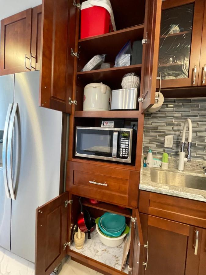 Amazing Waikiki Beach Condo 2Bed2Bath+Free Parking هونولولو المظهر الخارجي الصورة